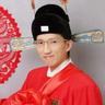 bet online sports book Segera, Murong Kun memberi tahu Zhang Yifeng tentang penampilan dan pakaian mereka.